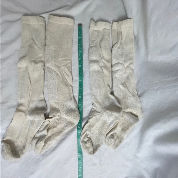 Thorlo Lot of 2 Ivory Medium Padded Ski Socks - Picture 1 of 5